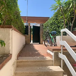 George House 32 , Mondello Italia